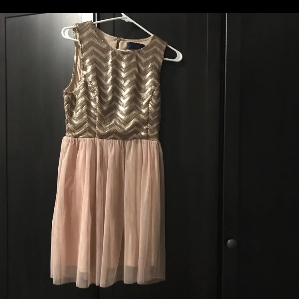 Dress - Picture 2 of 2
